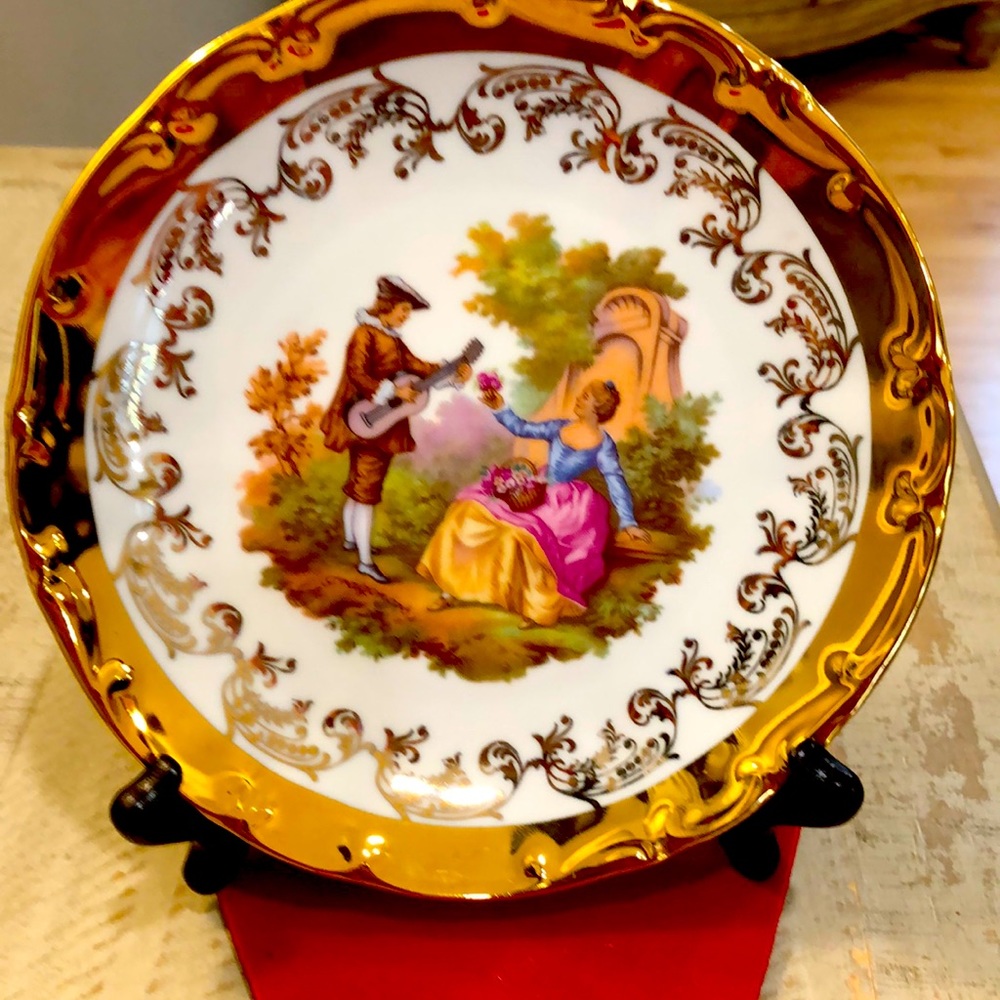 22 Gold Courtship Plate